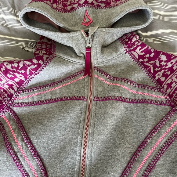 Ivivva size 14 hoodie - Picture 2 of 2